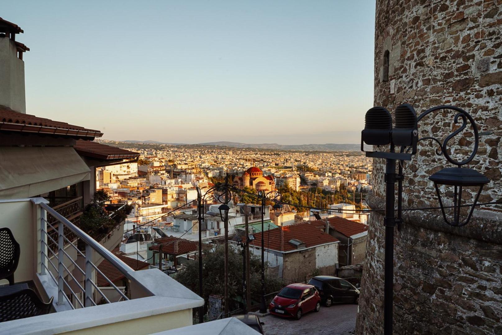 Beyond The Castle Apartment Salonic Exterior foto