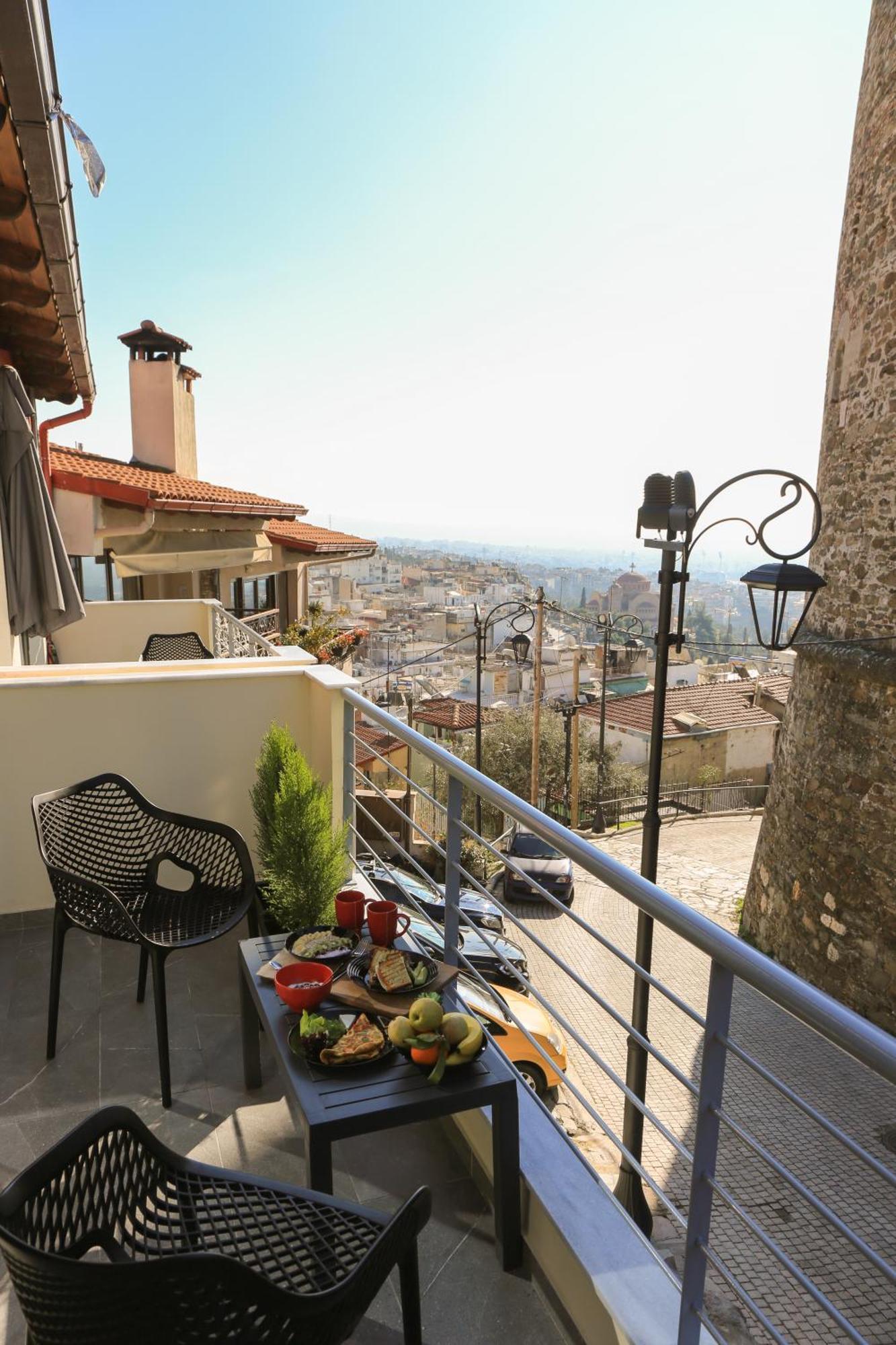 Beyond The Castle Apartment Salonic Exterior foto